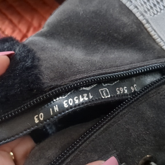 GABOR* faux fur rubber tread side zip faux lace up winter boot ladies size 36 - Picture 8 of 17